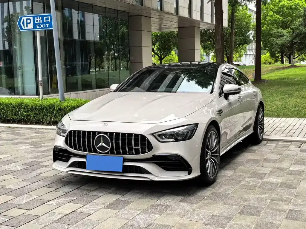Mercedes-Benz AMG GT — фото 1