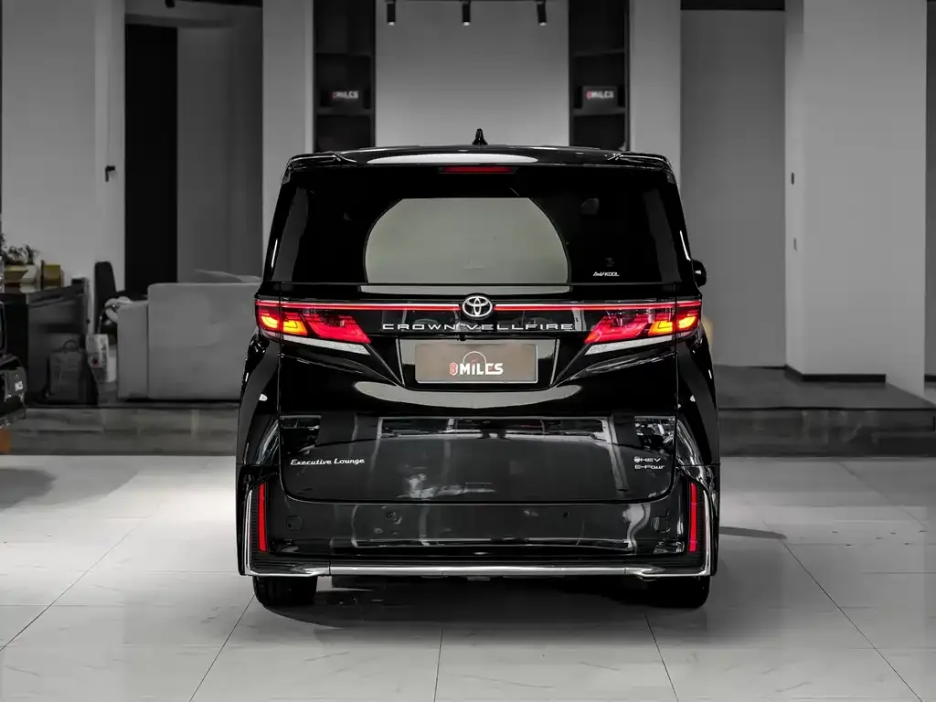 Toyota Vellfire — фото 5