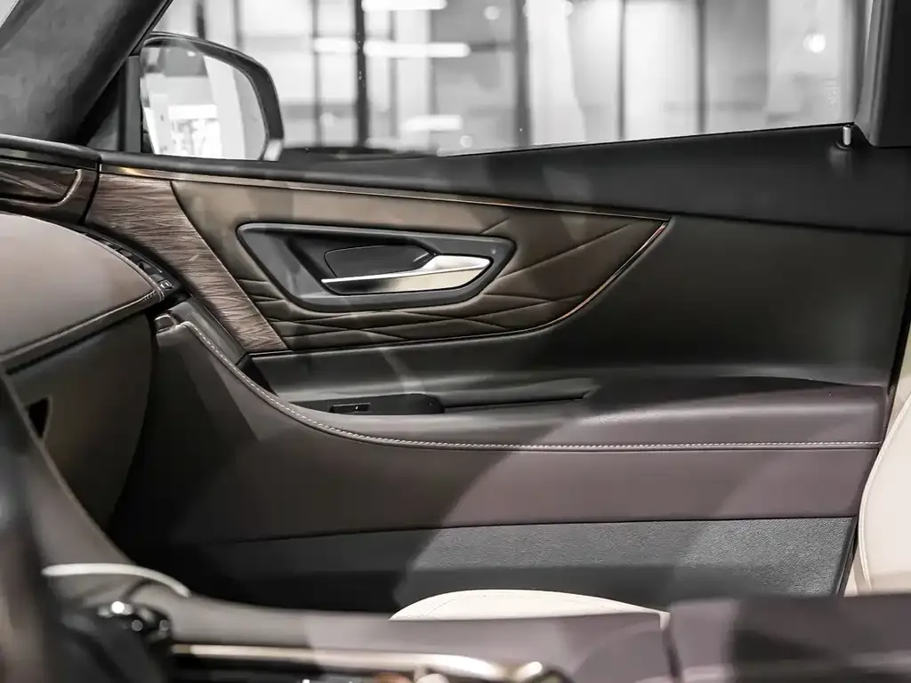 Toyota Vellfire — фото 9