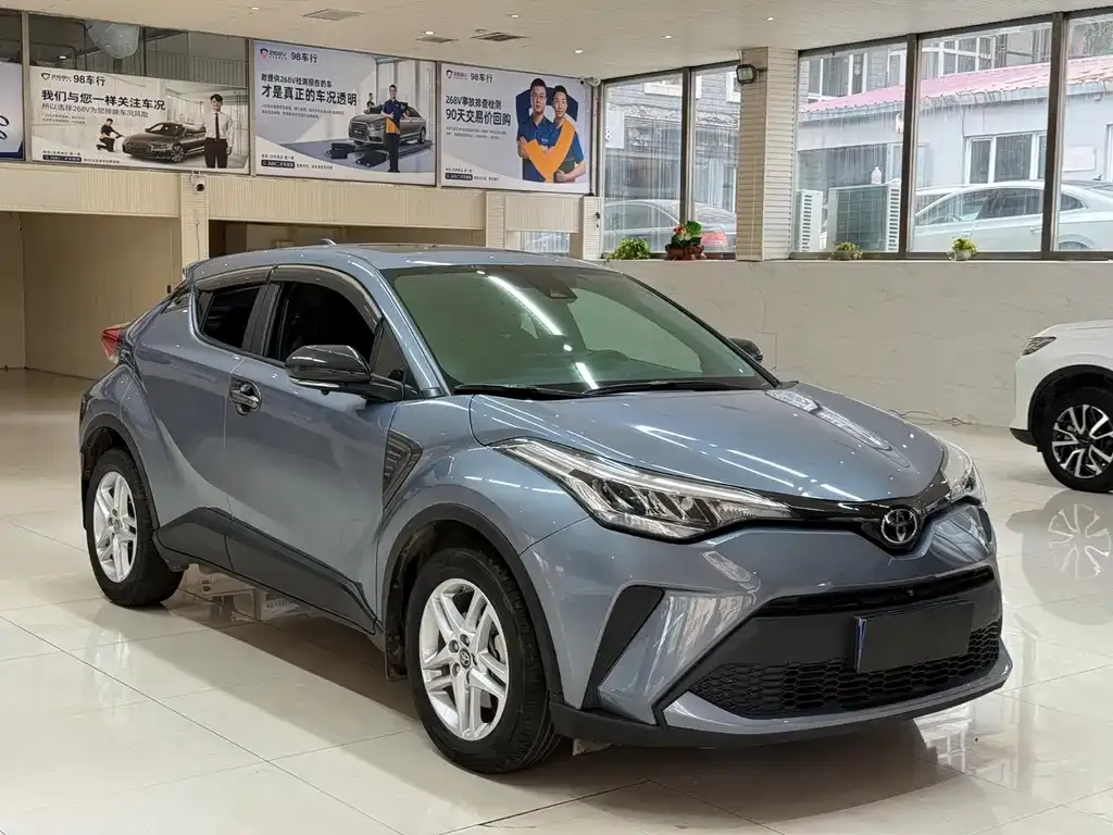 Toyota C-HR — фото 3