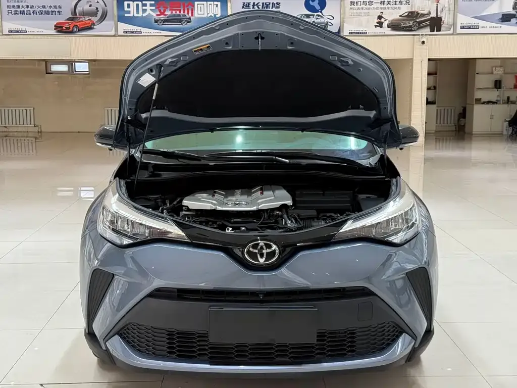 Toyota C-HR — фото 7
