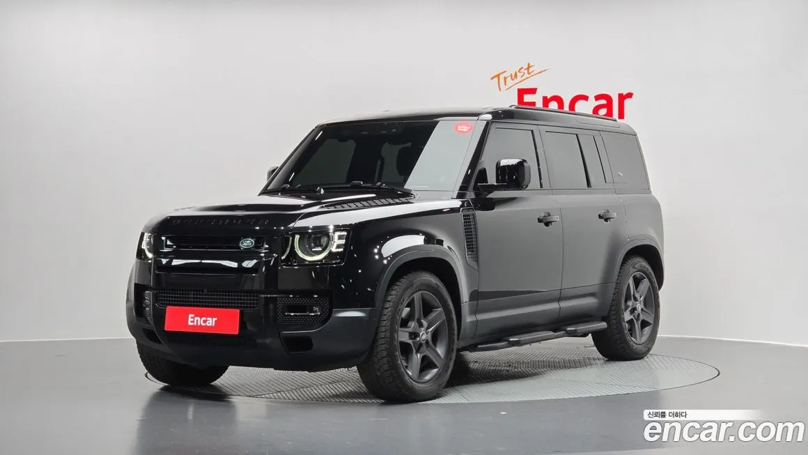 Land Rover Defender — фото 1