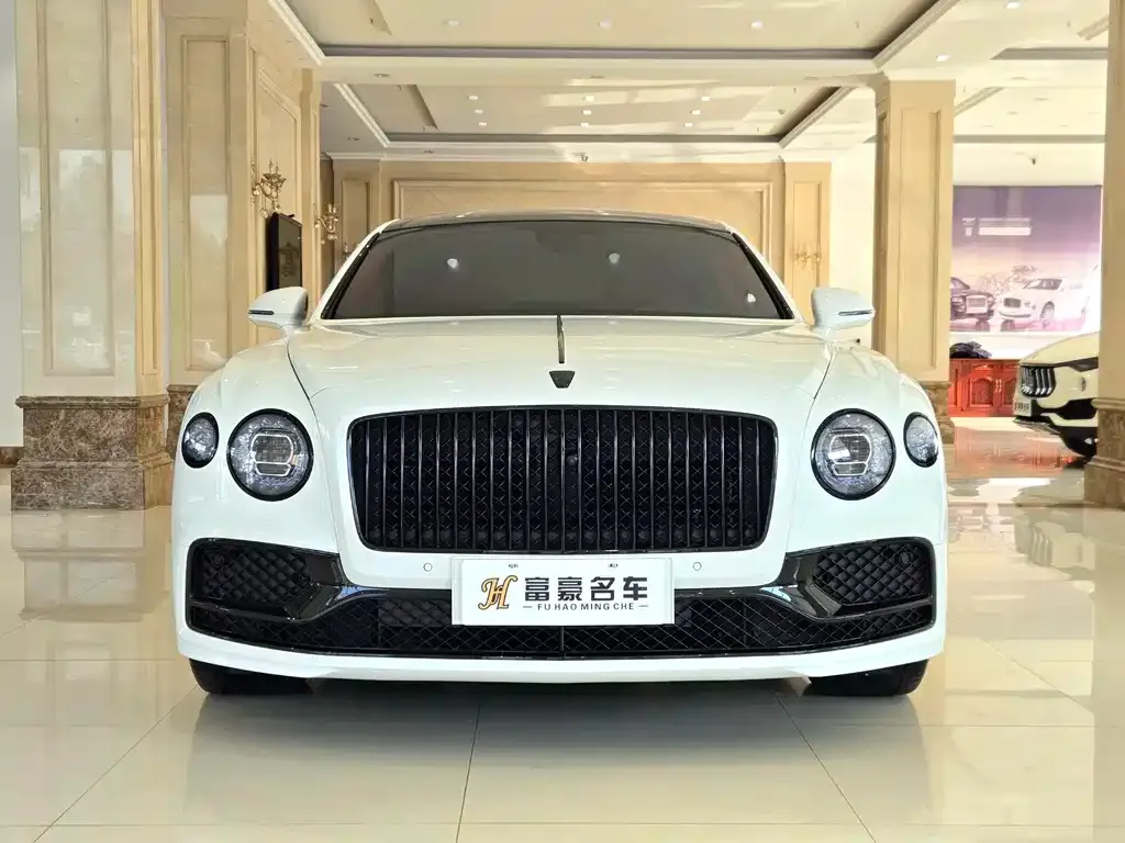 Bentley Flying Spur PHEV — фото 2