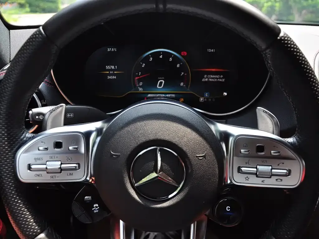 Mercedes-Benz AMG GT — фото 8