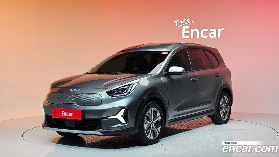 Kia Niro — фото 1
