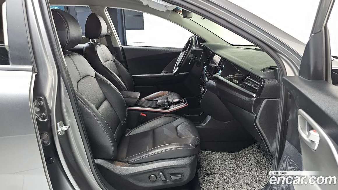 Kia Niro — фото 10