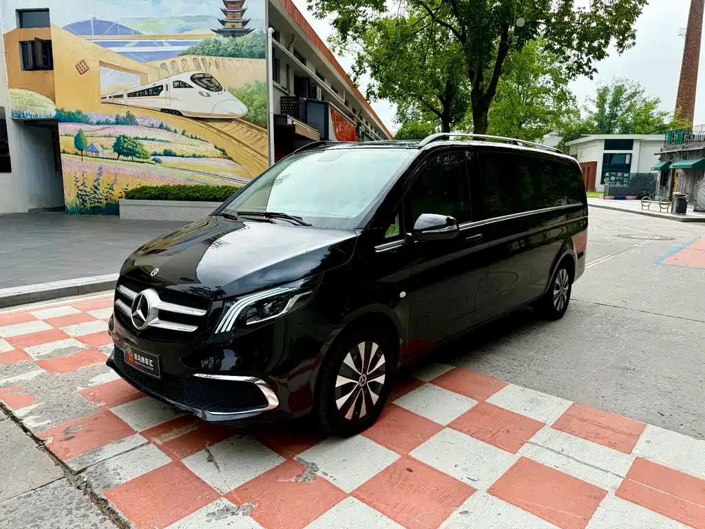 Mercedes-Benz Vito — фото 1