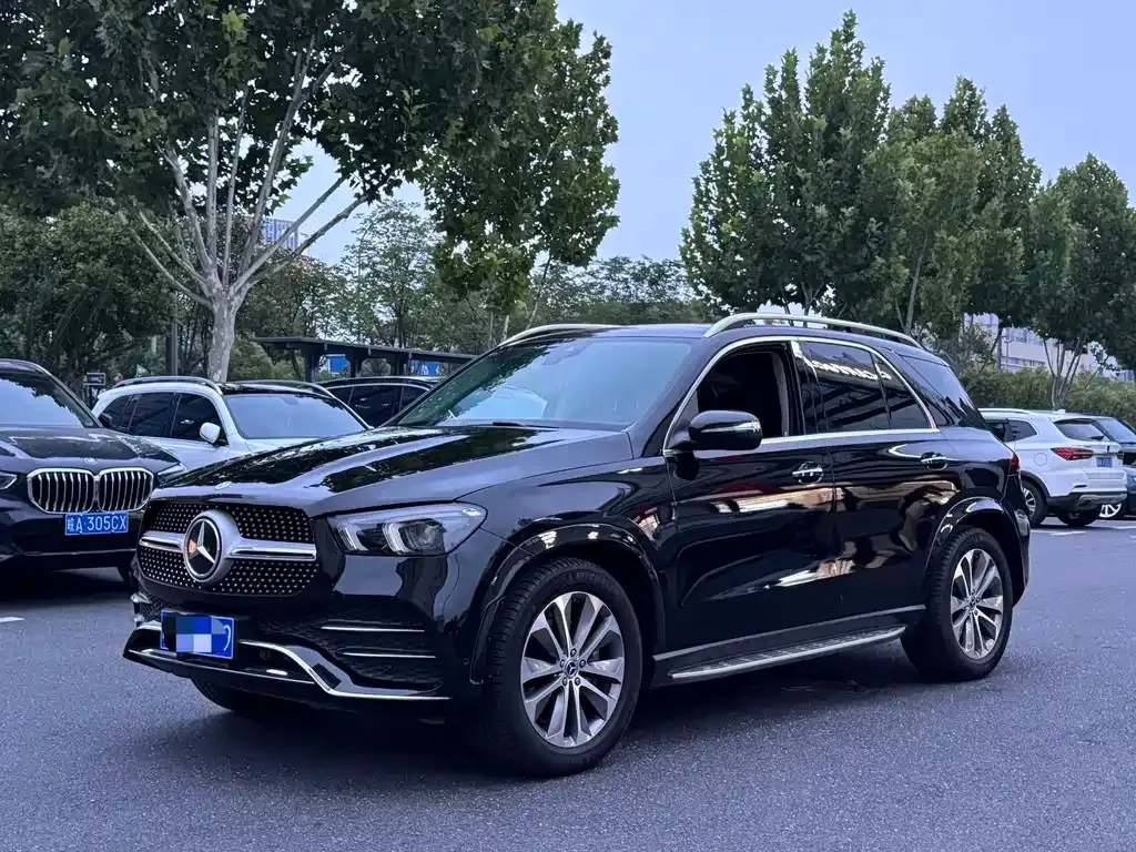 Mercedes-Benz GLE — фото 1
