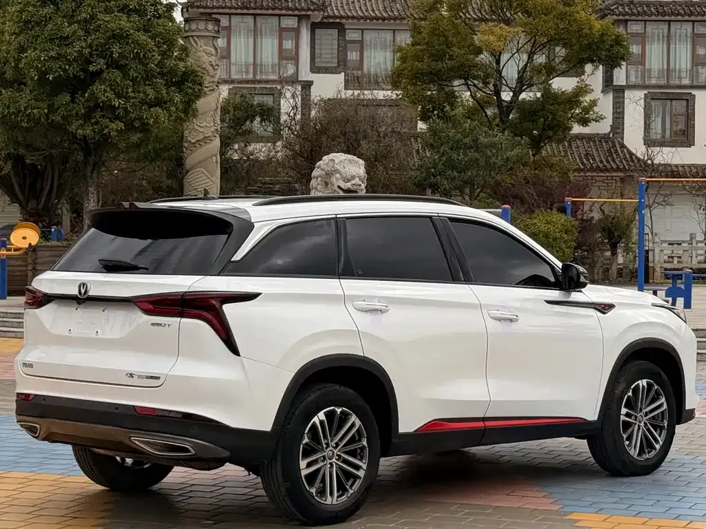Changan CS75PLUS — фото 9