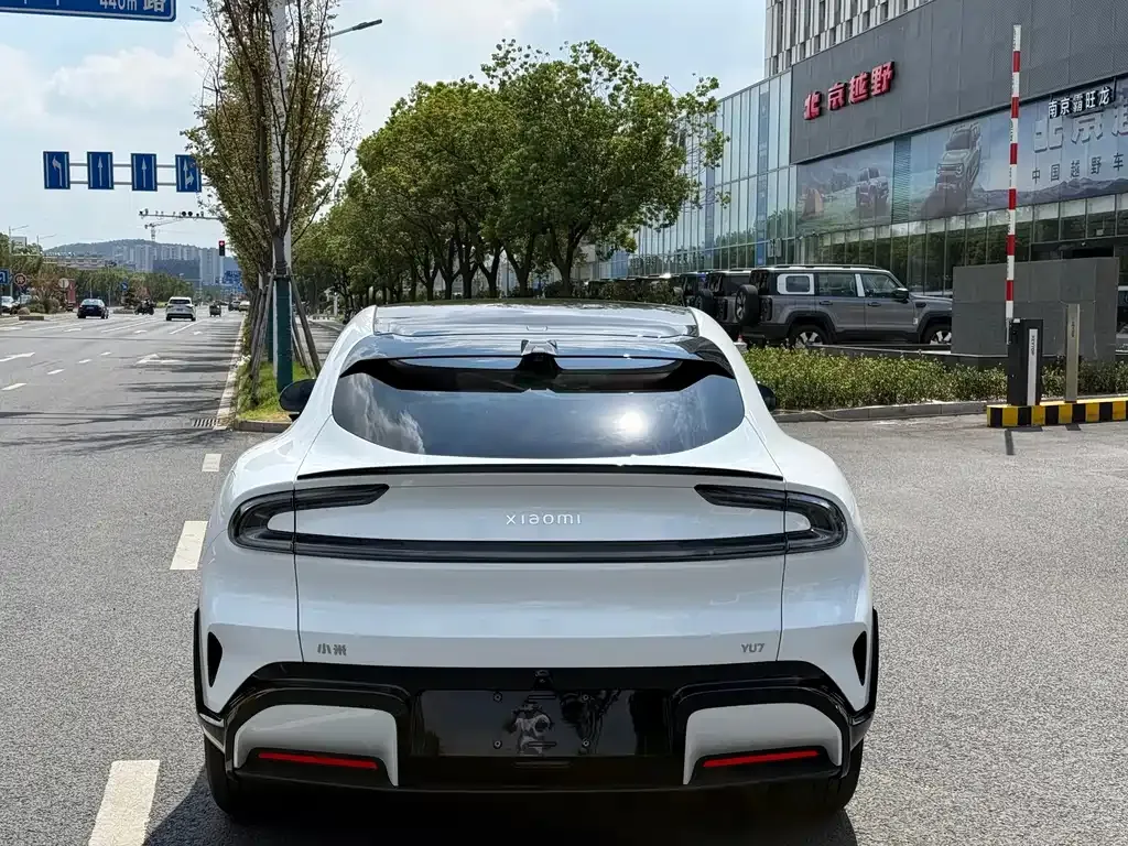 Xiaomi YU7 — фото 6