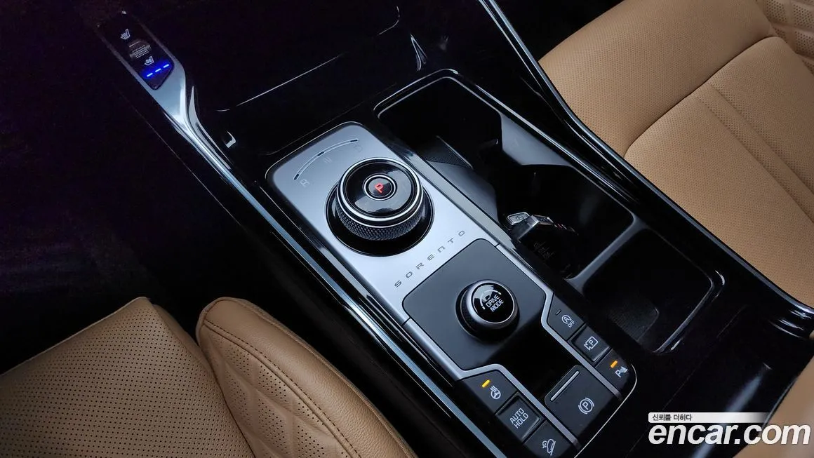 Kia Sorento — фото 9