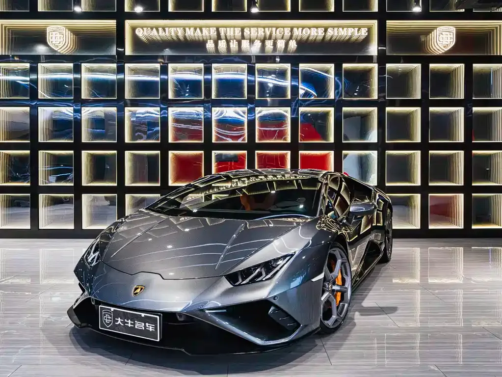 Lamborghini Huracan — фото 1