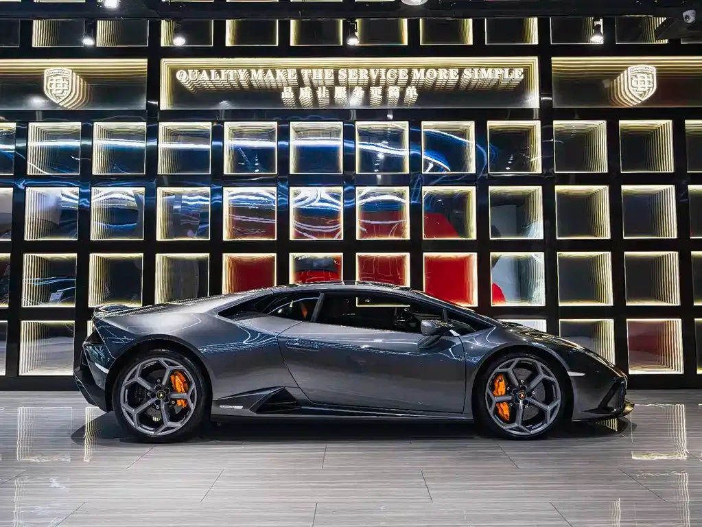 Lamborghini Huracan — фото 7