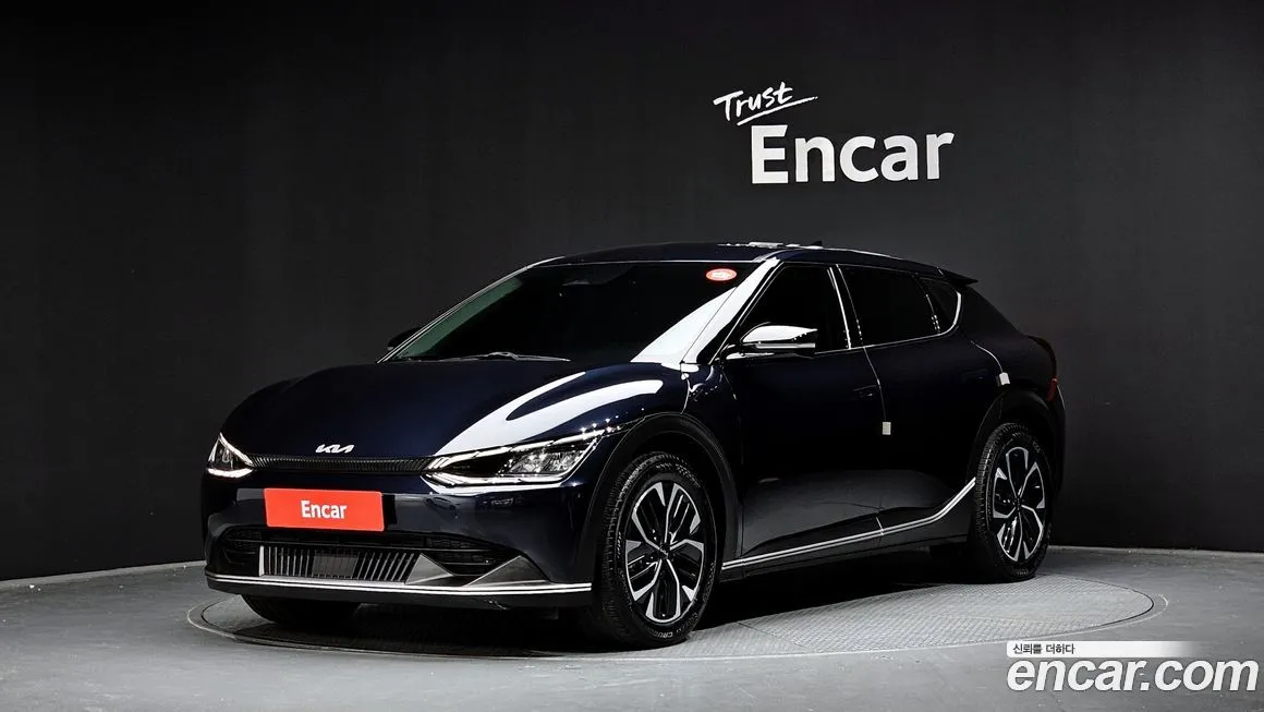 Kia EV6 — фото 1
