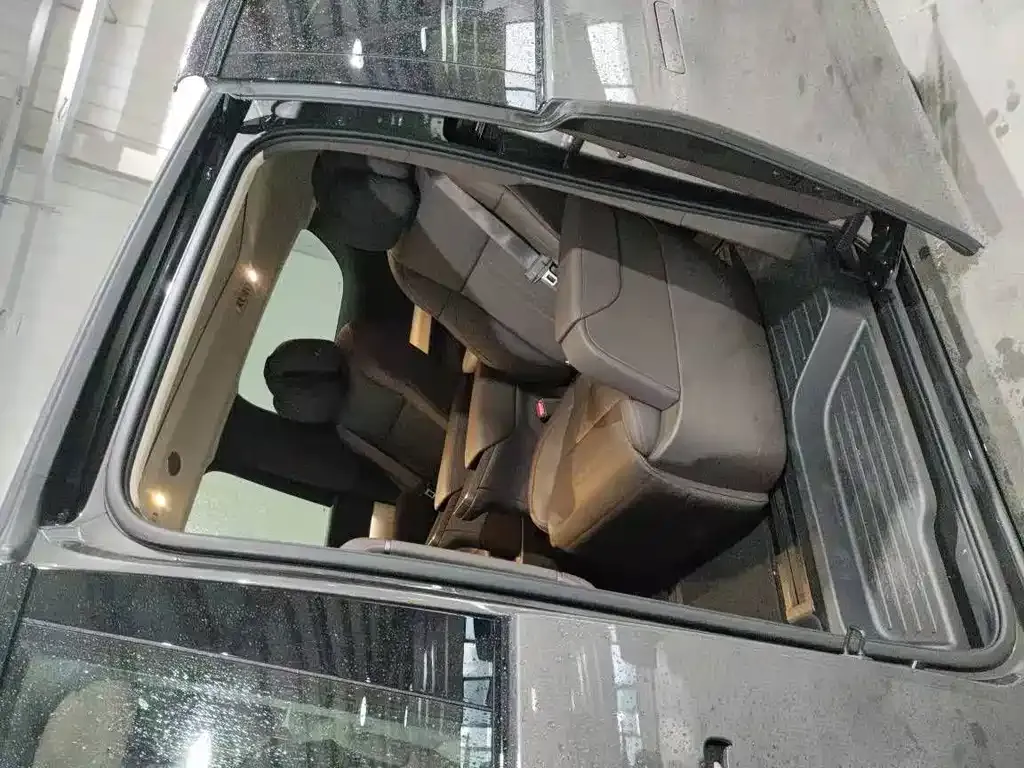 Li Auto MEGA — фото 6