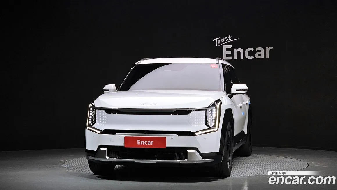 Kia EV9 — фото 3