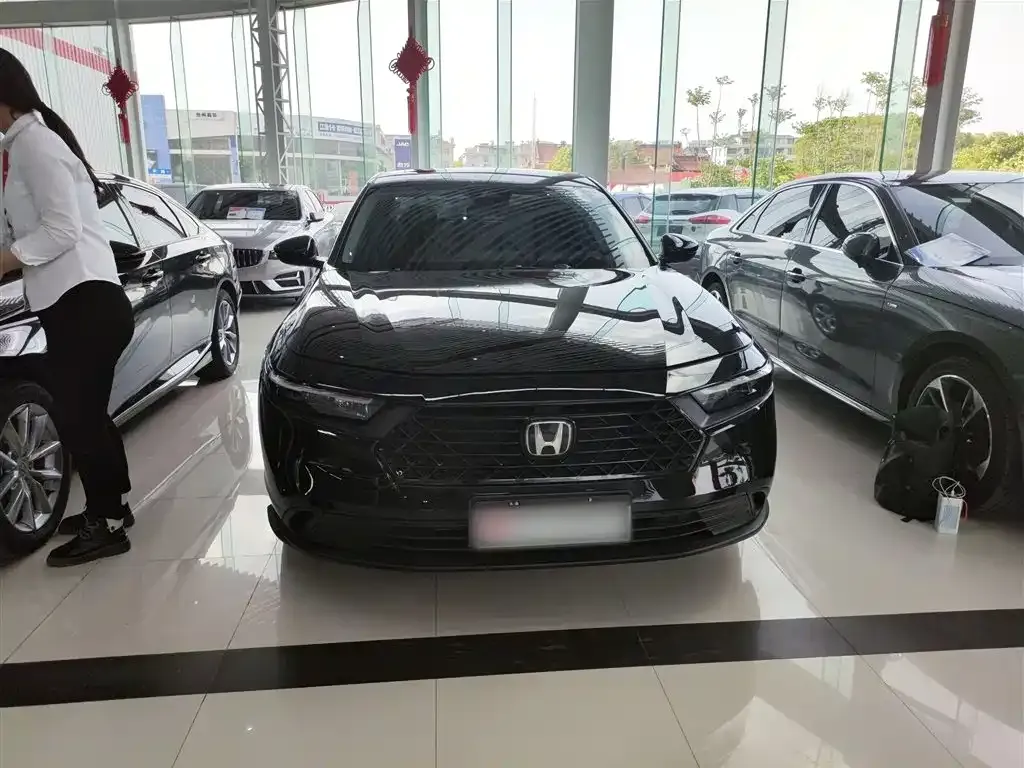 Honda Accord — фото 3