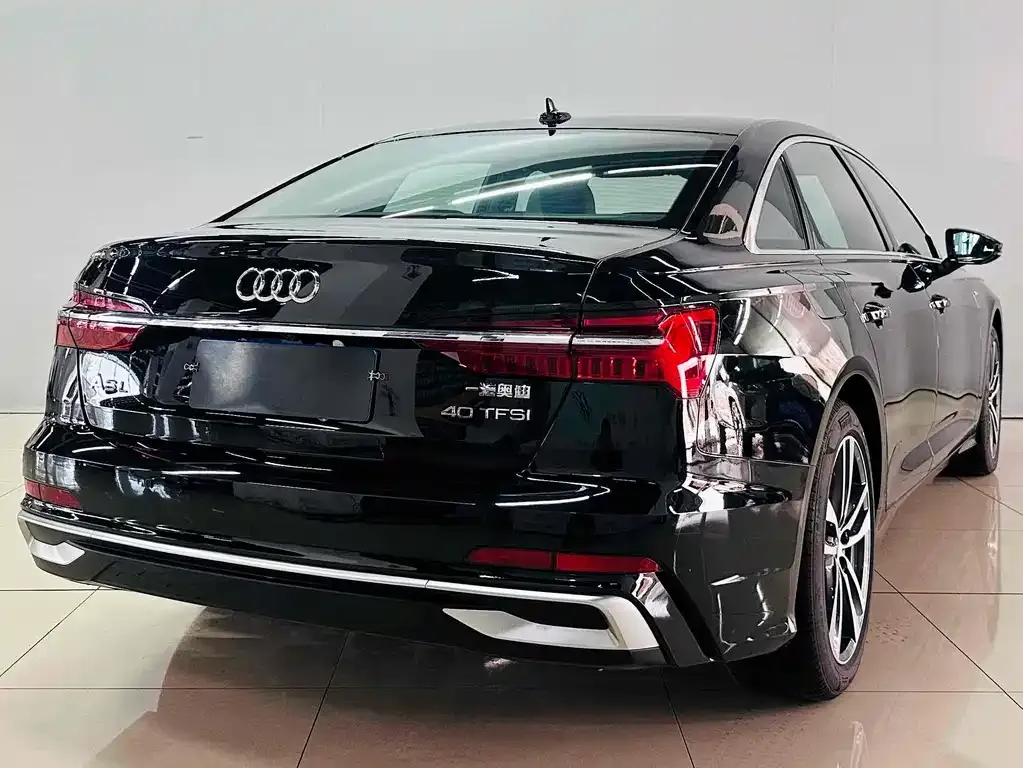 Audi A6L — фото 5
