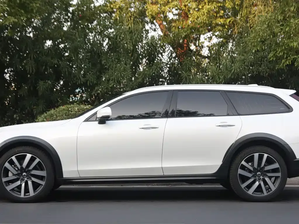 Volvo V90 — фото 4