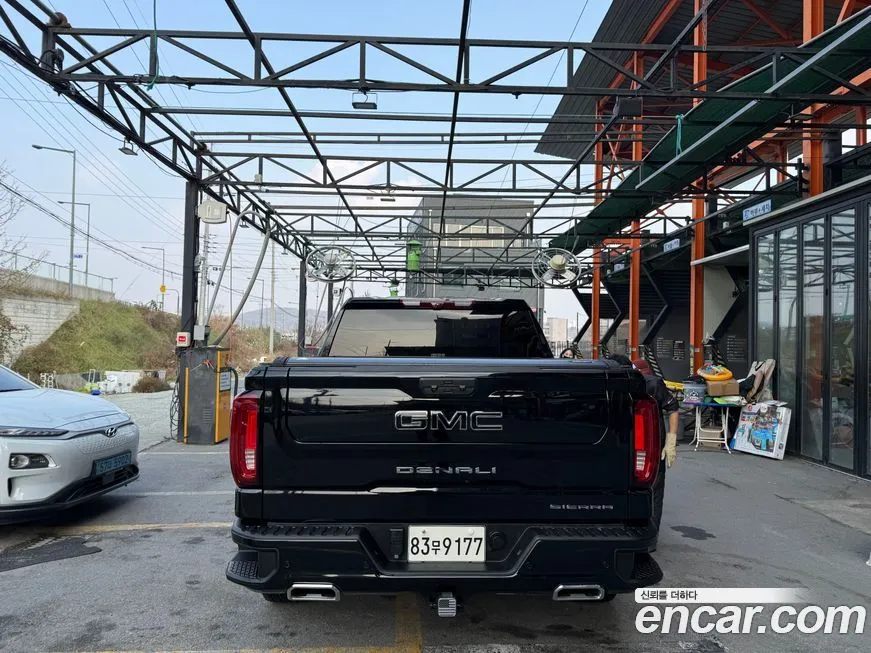 GMC Sierra — фото 2