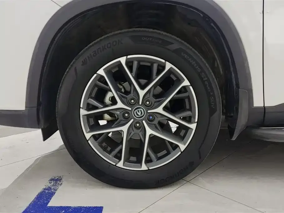 Changan CS75PLUS — фото 6