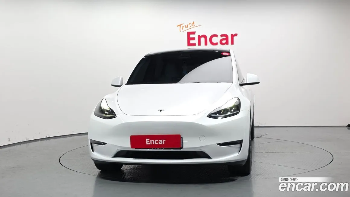 Tesla Model Y — фото 3