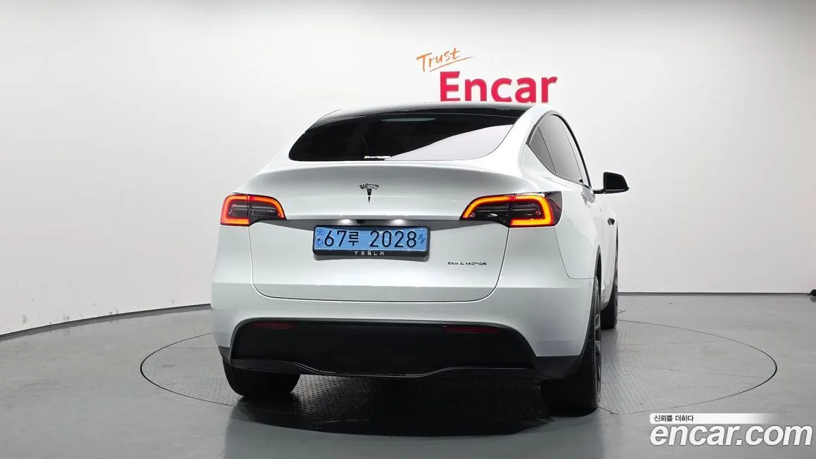 Tesla Model Y — фото 4