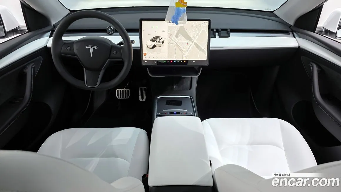 Tesla Model Y — фото 7