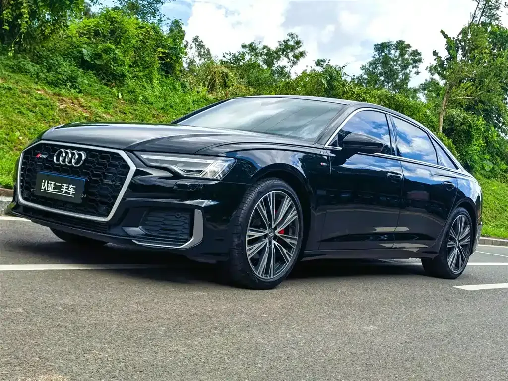 Audi A6L — фото 1