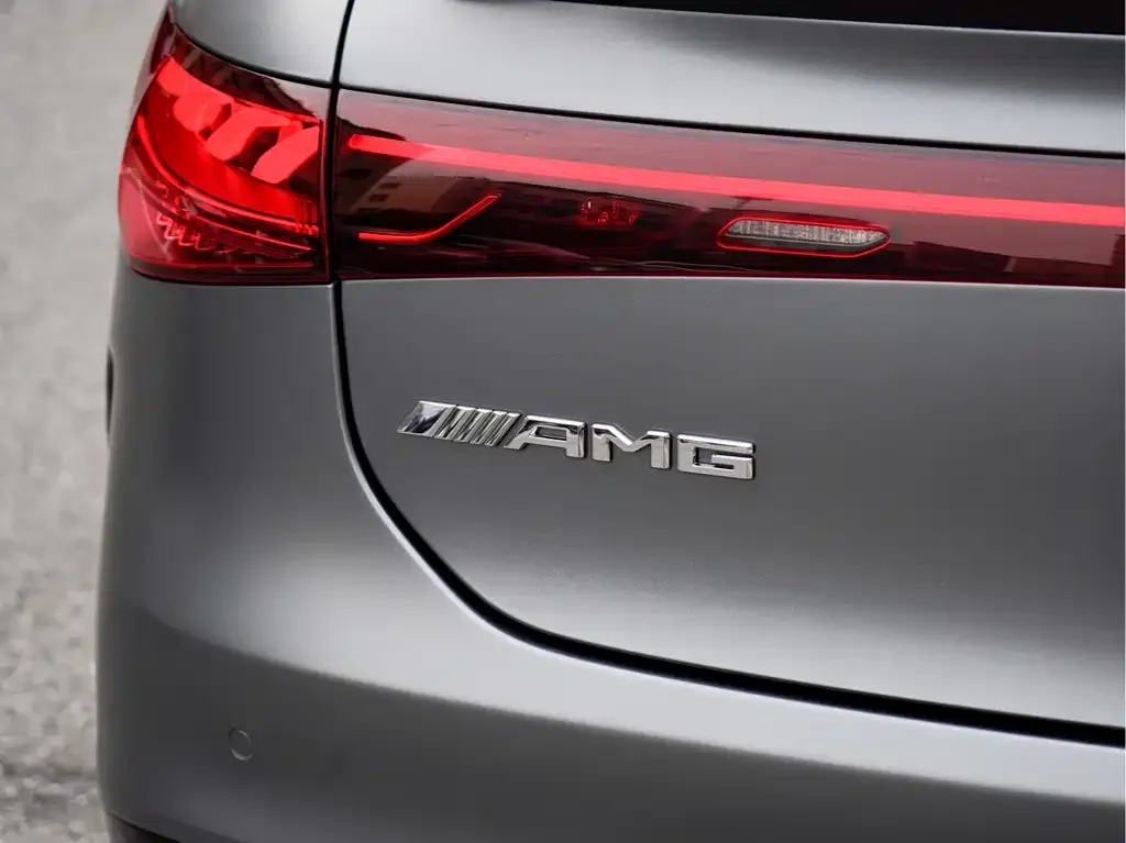 Mercedes-Benz EQS AMG — фото 6