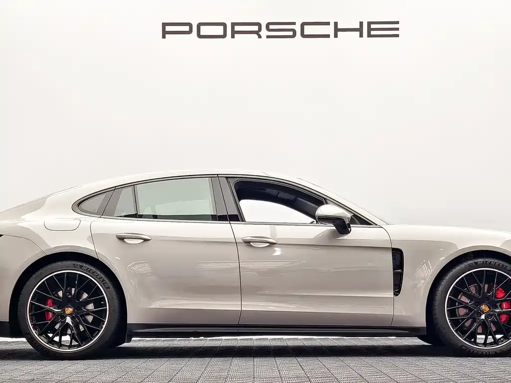 Porsche Panamera — фото 4