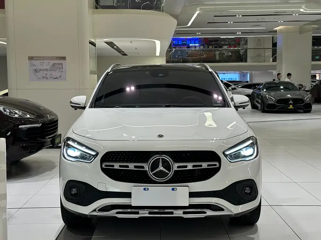 Mercedes-Benz GLA — фото 4