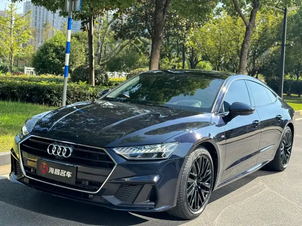 Audi A7 — фото 1