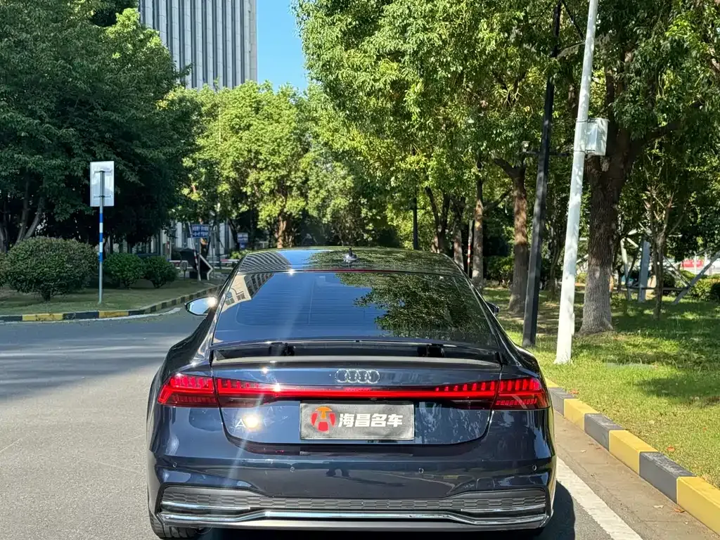 Audi A7 — фото 5