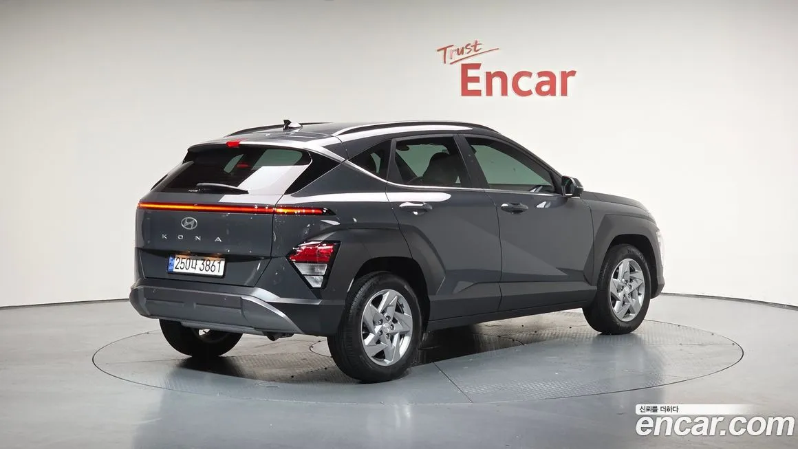 Hyundai Kona — фото 2
