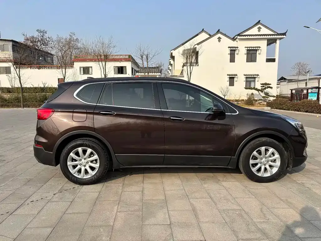Buick Envision Plus — фото 8