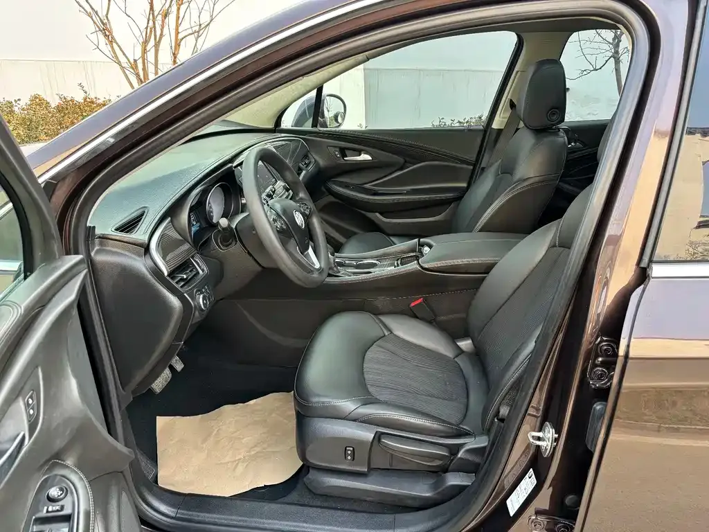 Buick Envision Plus — фото 9