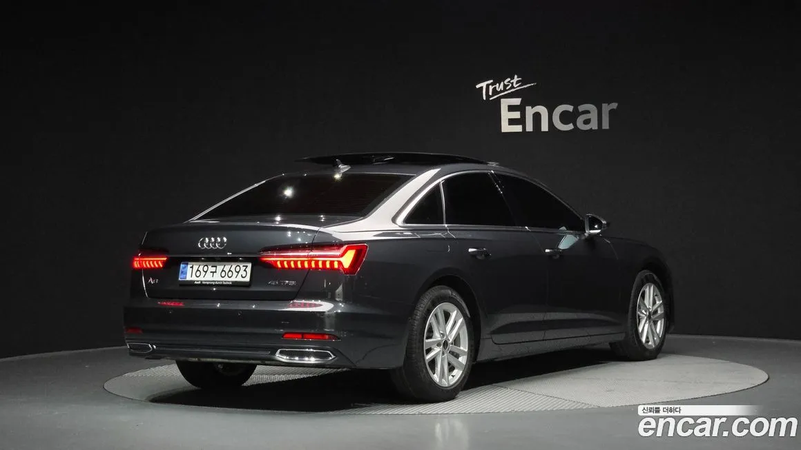 Audi A6 — фото 2