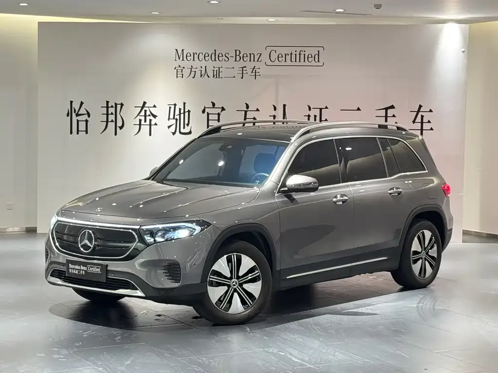 Mercedes-Benz EQB — фото 1