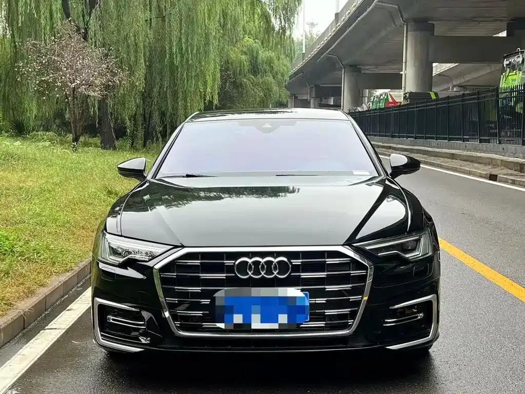 Audi A6L — фото 2