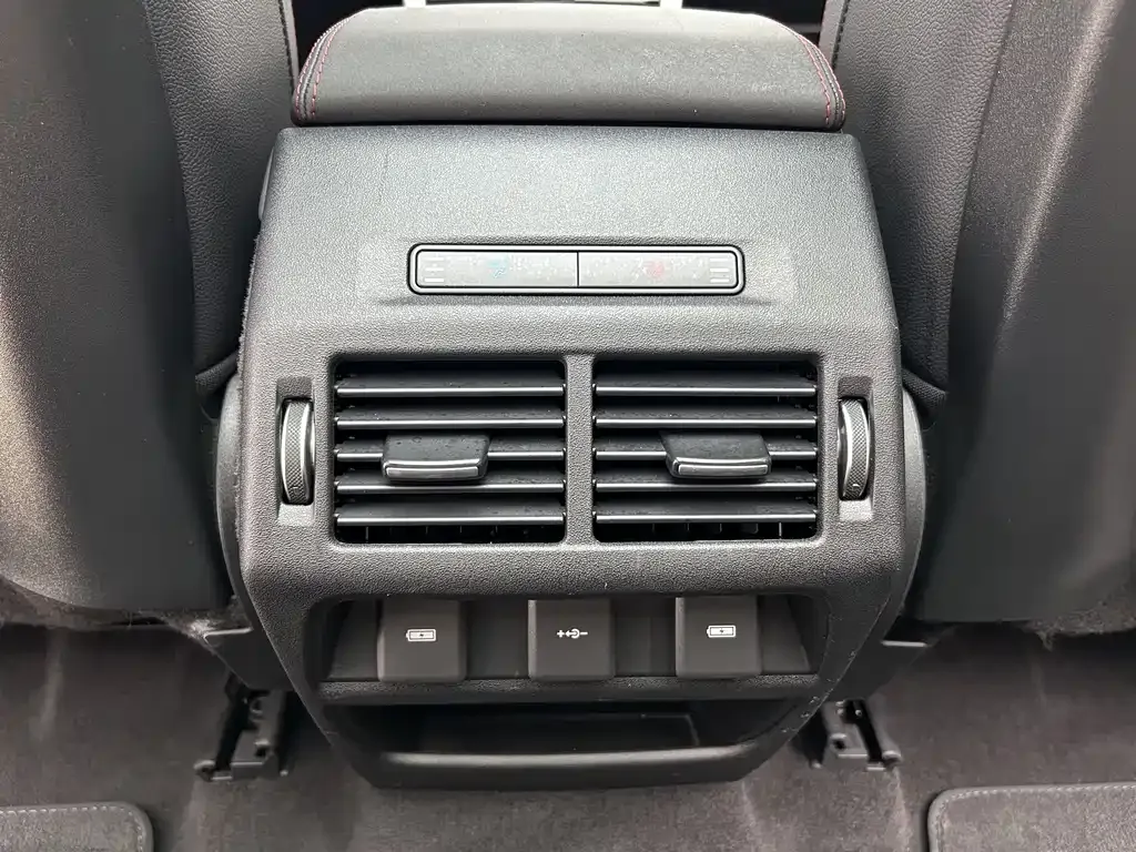 Land Rover Discovery Sport — фото 10