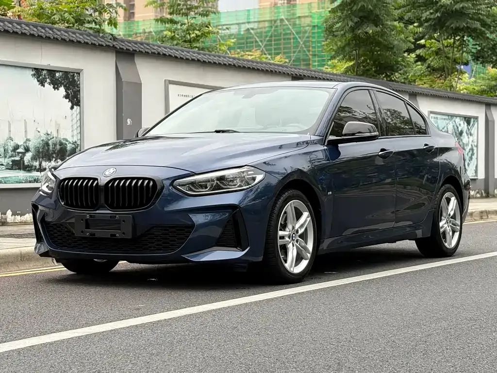 BMW 1 Series — фото 1