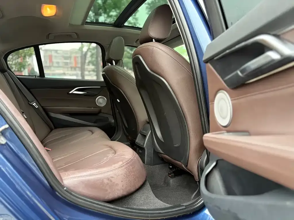 BMW 1 Series — фото 10