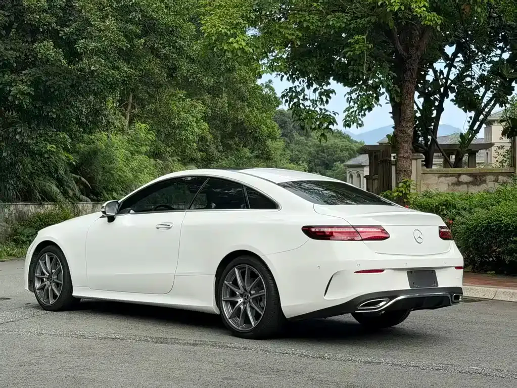 Mercedes-Benz E-Class (Import) — фото 5