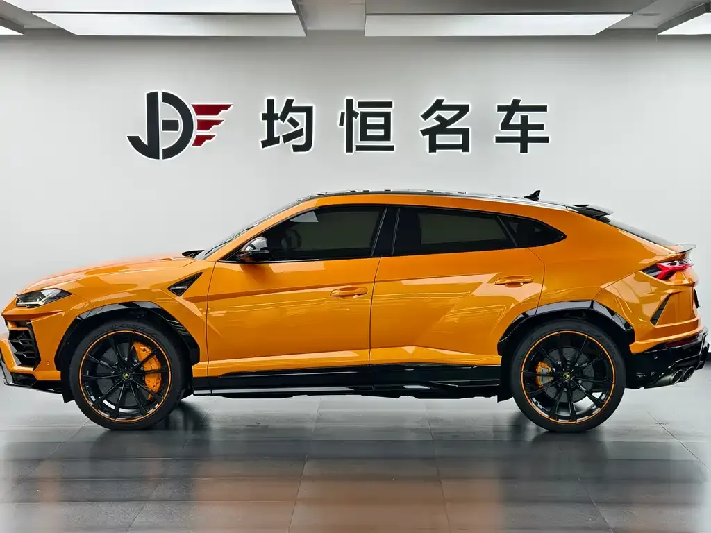 Lamborghini Urus — фото 3