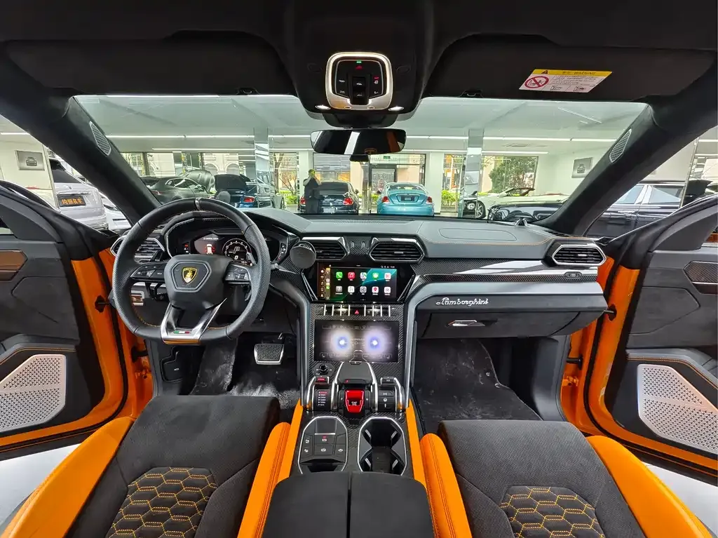 Lamborghini Urus — фото 8
