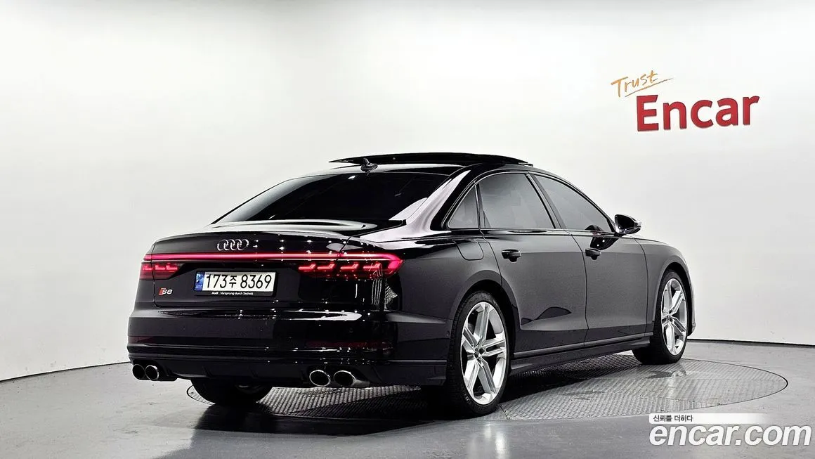 Audi S8 — фото 2