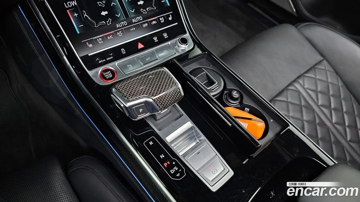 Audi S8 — фото 9