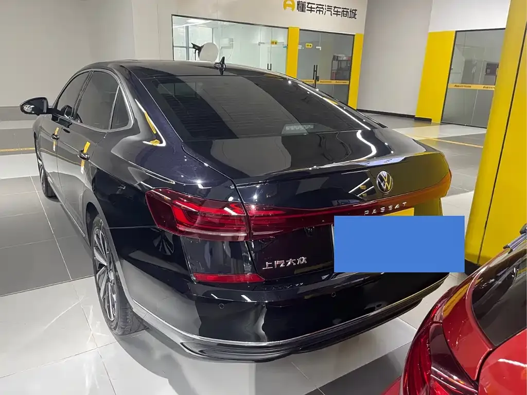Volkswagen Passat — фото 6