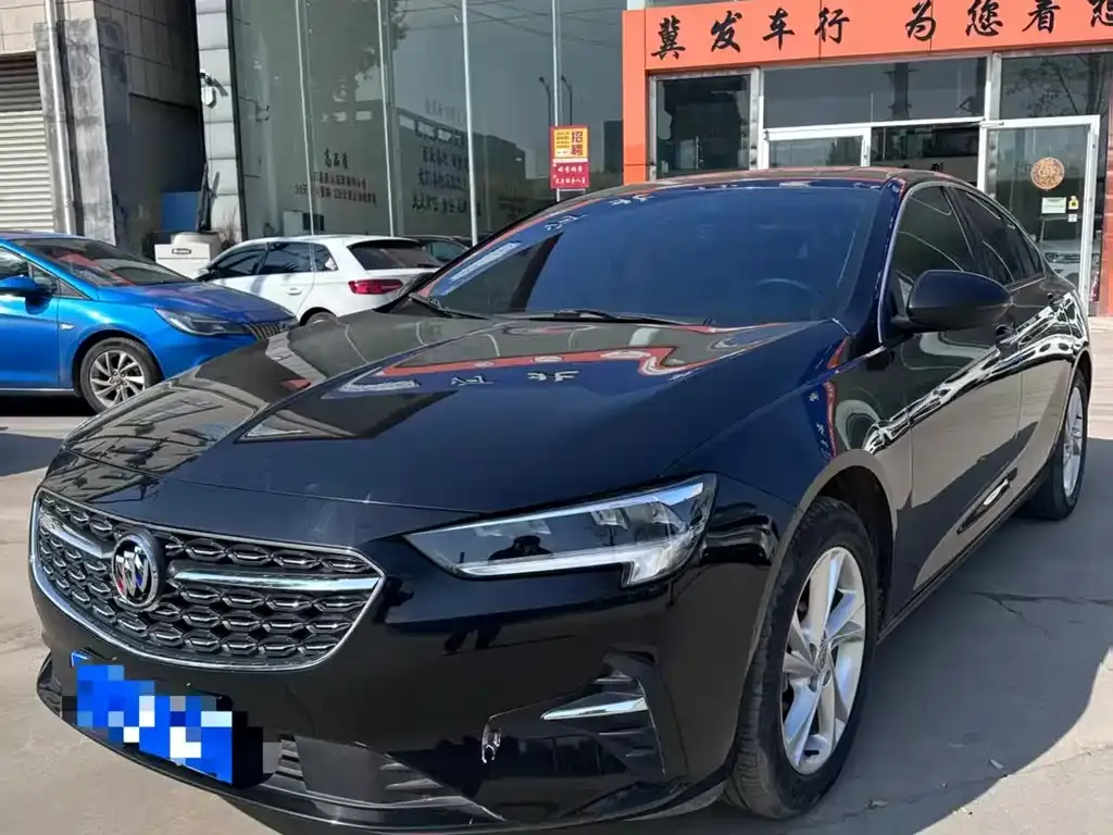 Buick Regal — фото 1